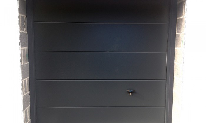 novoferm sectional garage door in anthracite