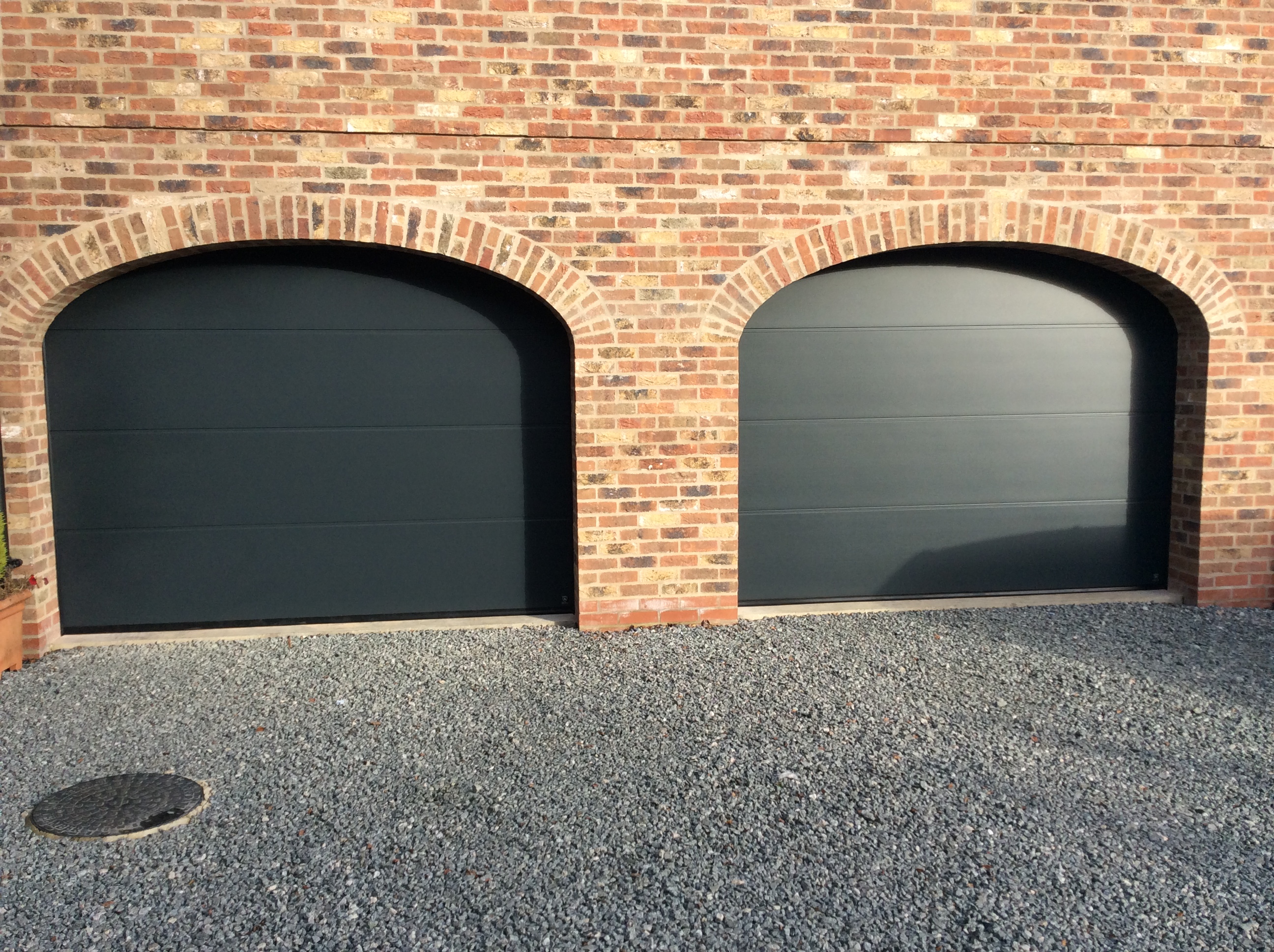 anthracite sectional garage door hull